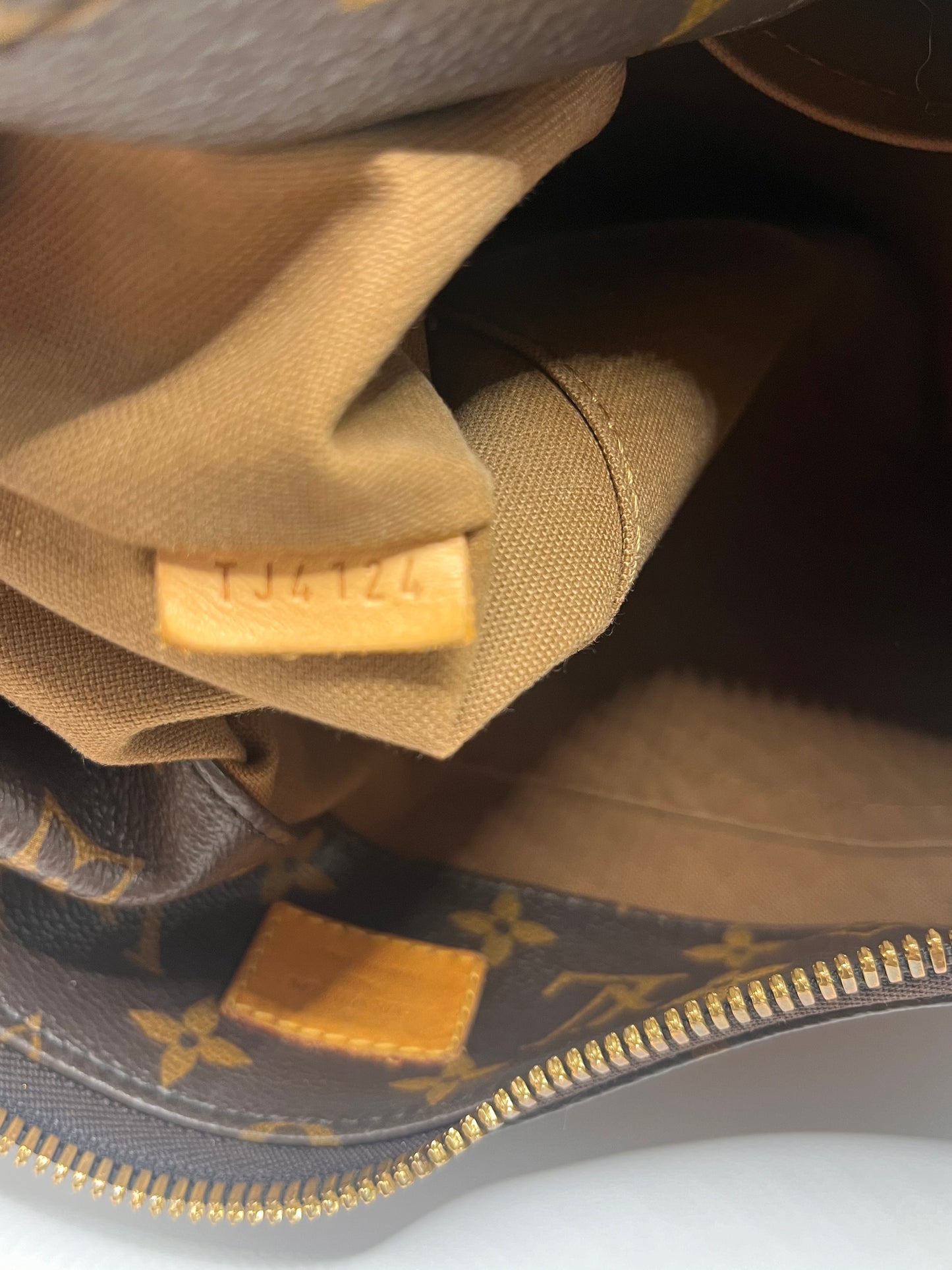 Louis Vuitton Monogram Sully PM
