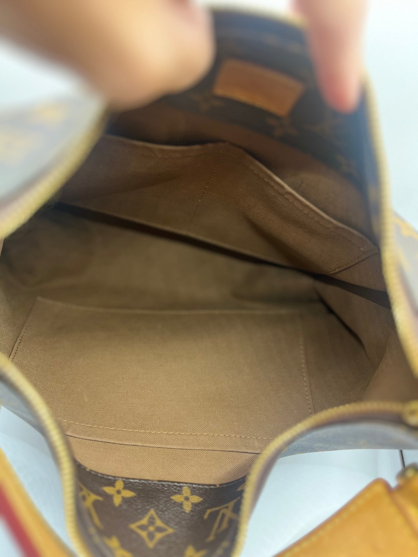 Louis Vuitton Monogram Sully PM