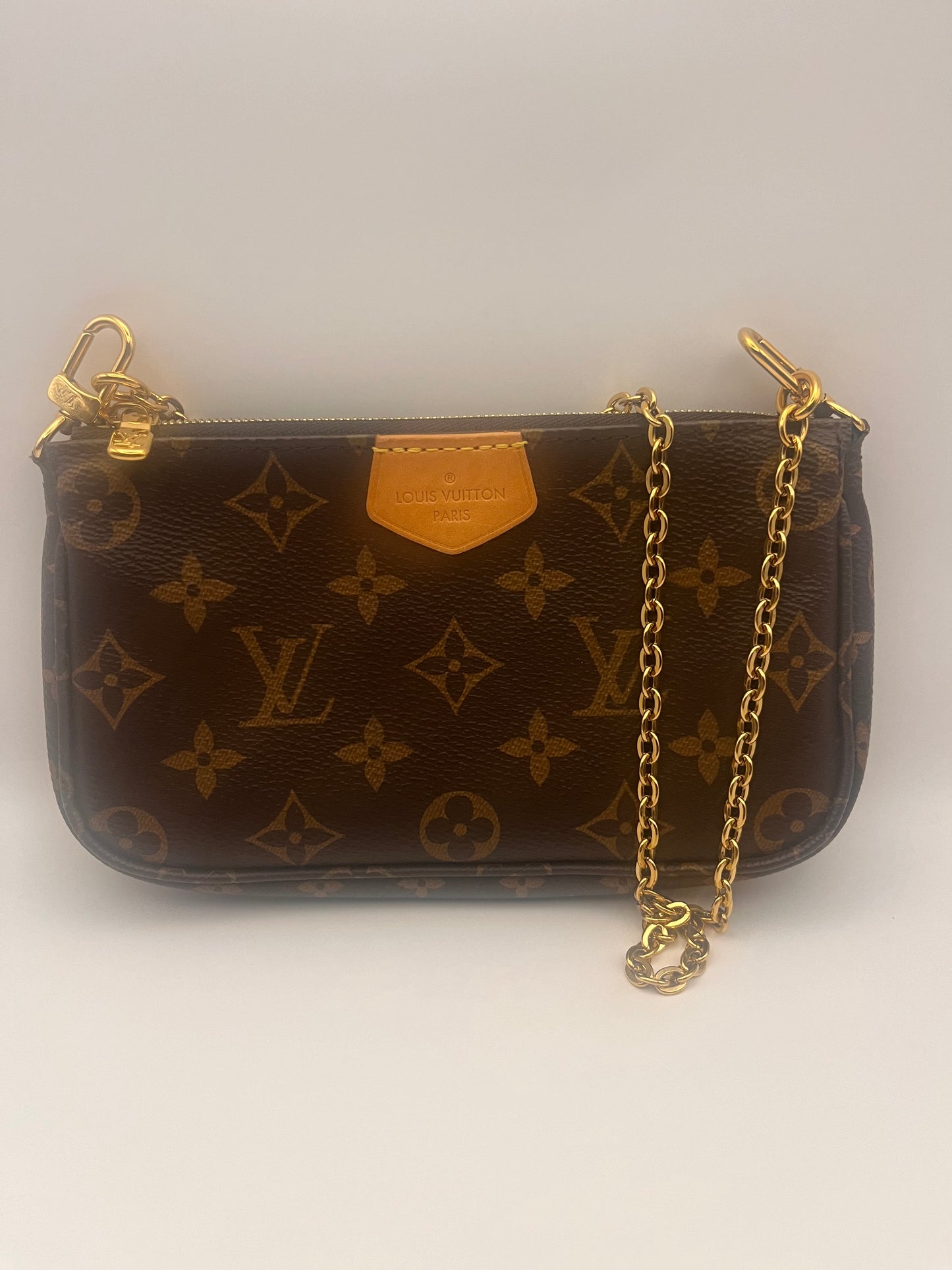 Louis Vuitton Pochette Accessorie Small