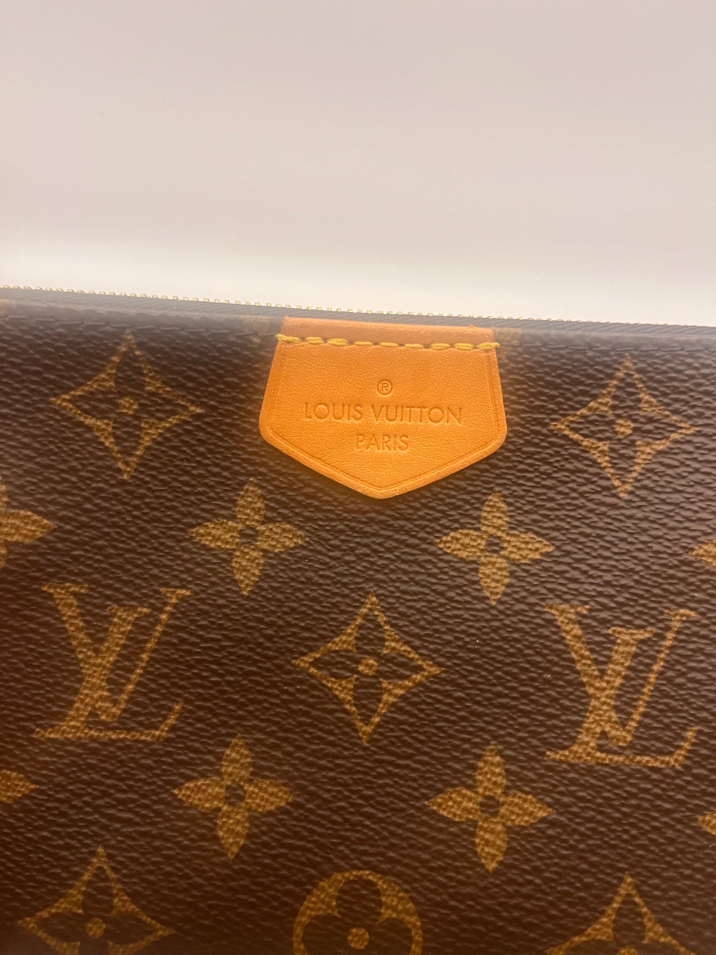 Louis Vuitton Pochette Accessorie Small