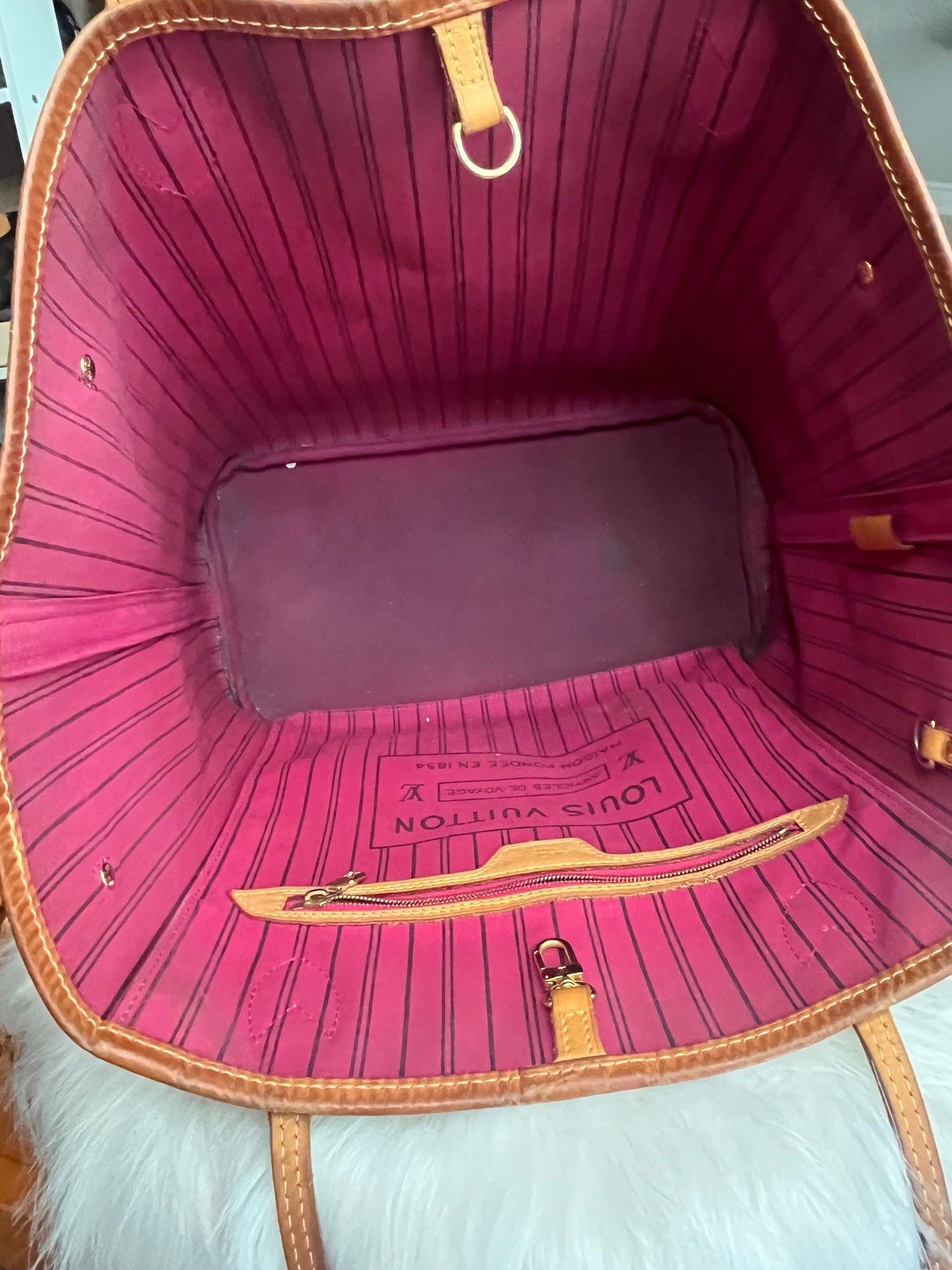LV Neverfull MM Monogram