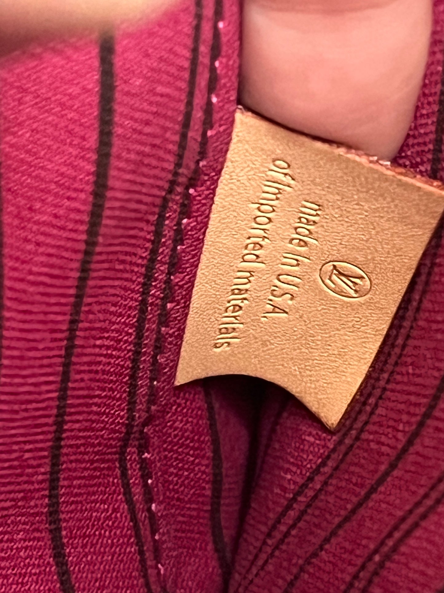 Neverfull MM Pouch Monogram