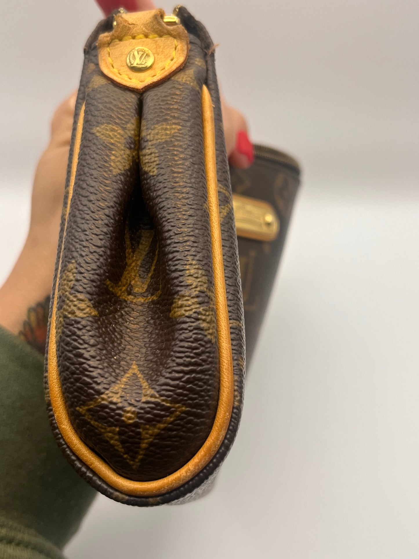 Louis Vuitton Eva Monogram Crossbody