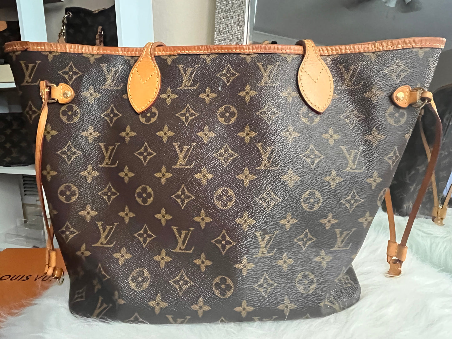 LV Neverfull MM Monogram