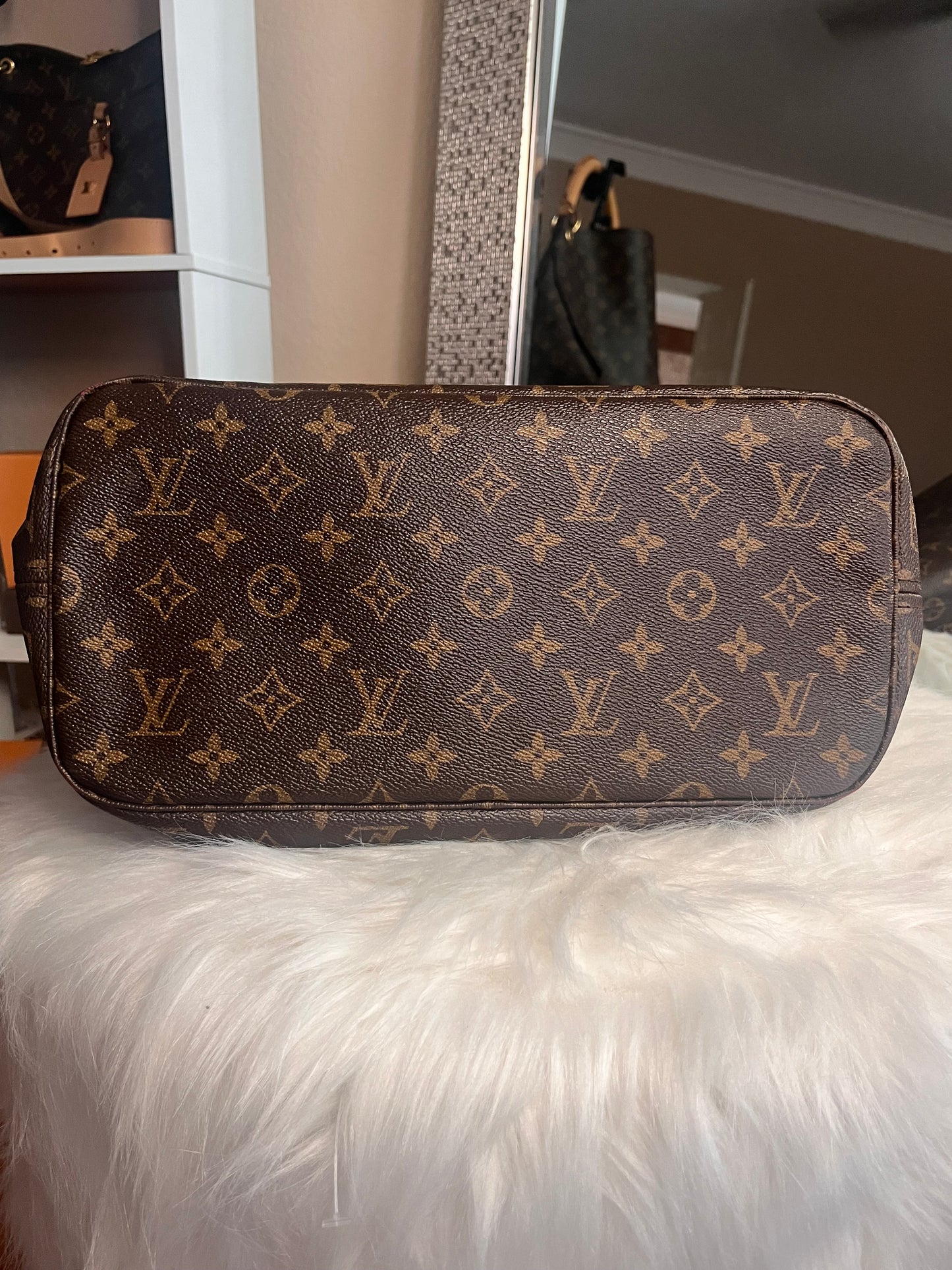 LV Neverfull MM Monogram
