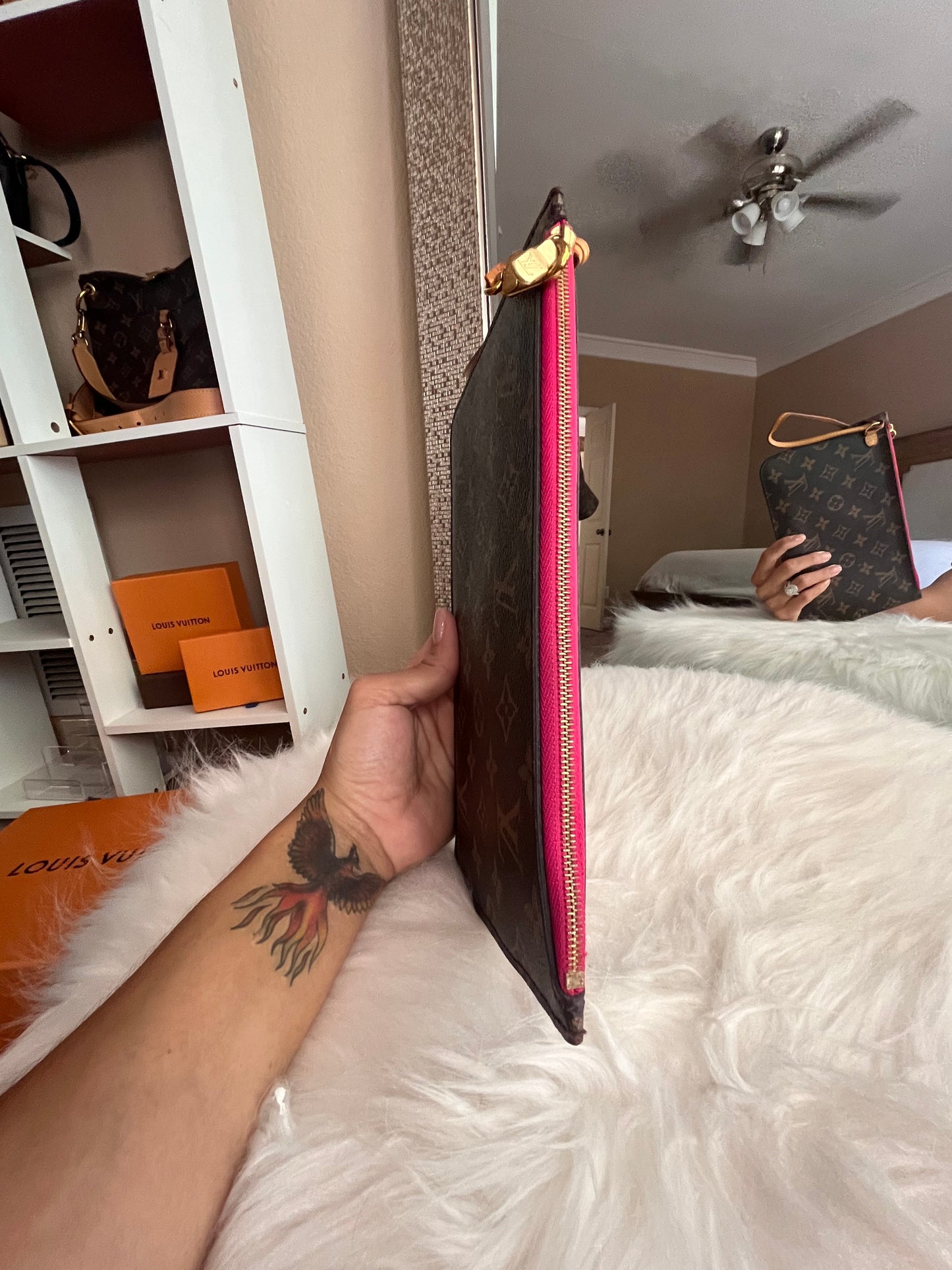 Neverfull MM Pouch Monogram