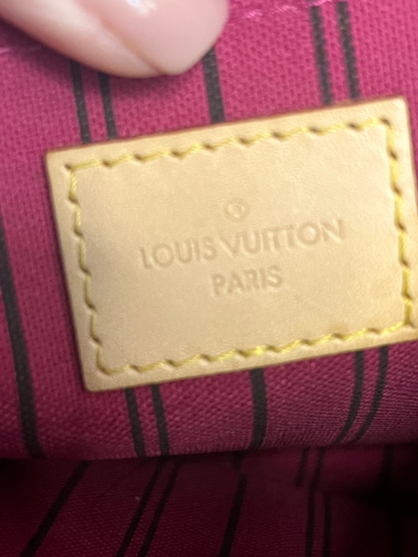 Neverfull MM Pouch Monogram